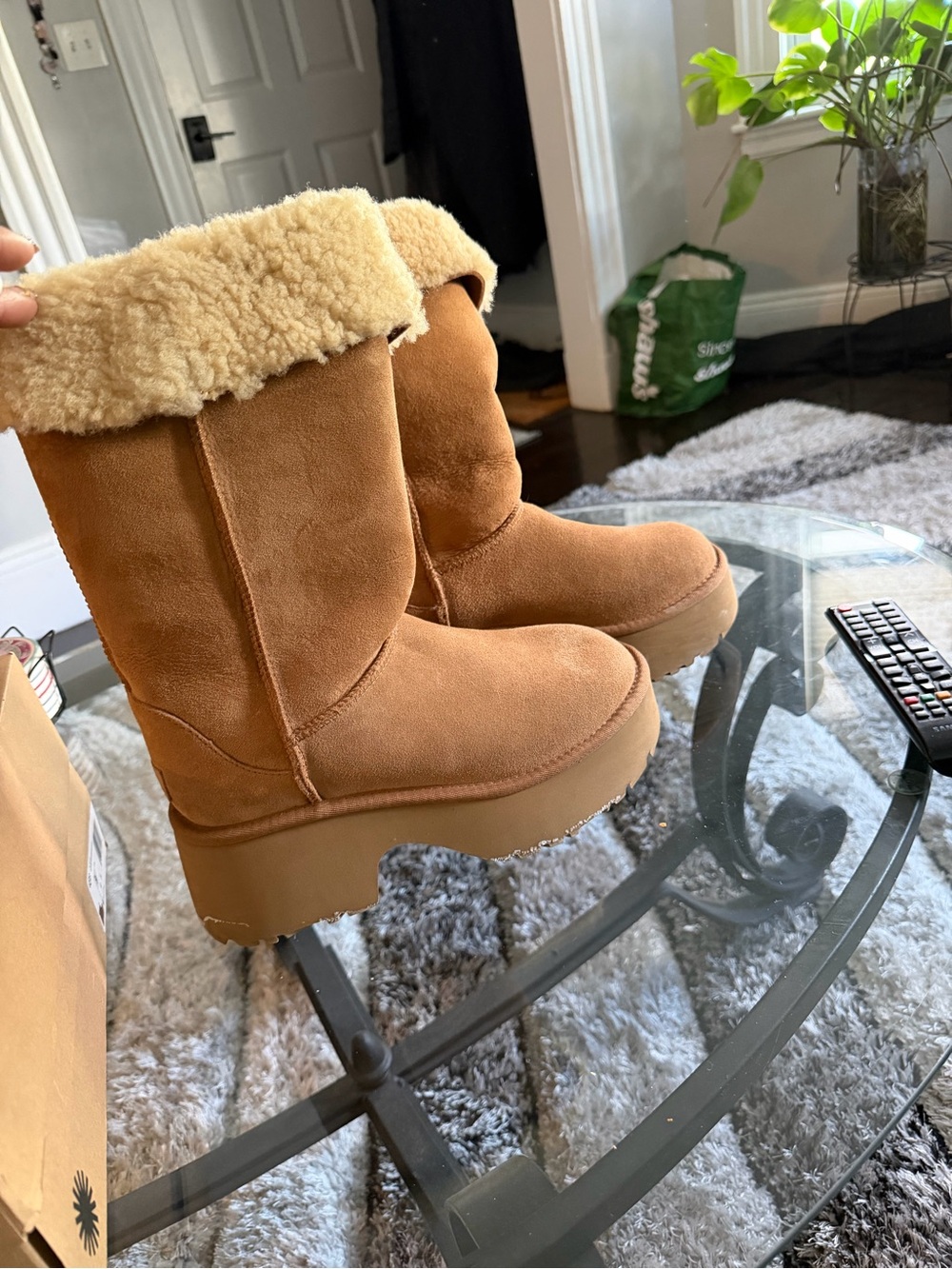 UGG Classic New Heights Cuffable Chestnut Platform Boots Size 9